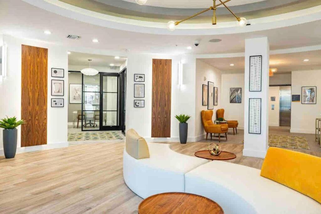 Luxury Apt 3 Mins To Dt Tampa -Pool-Gym-Balcony Екстер'єр фото
